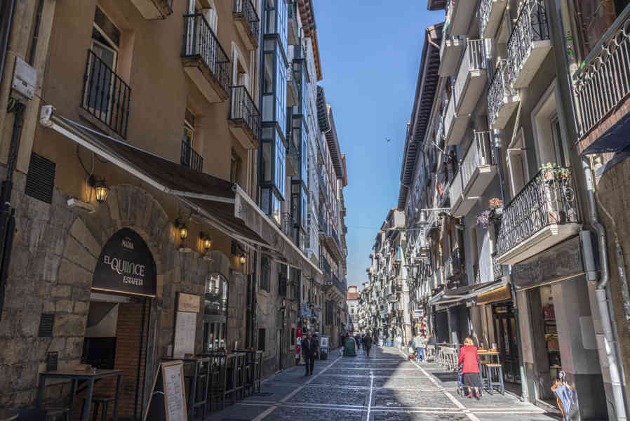 Pamplona 072 - calle de La Estafeta